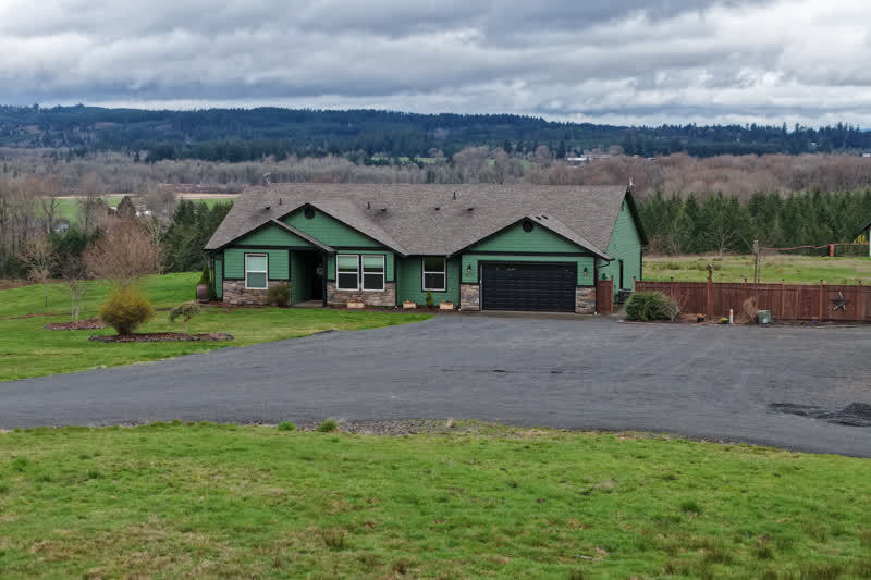 Hilltop home with shop and guest tiny house, Lewis County WA