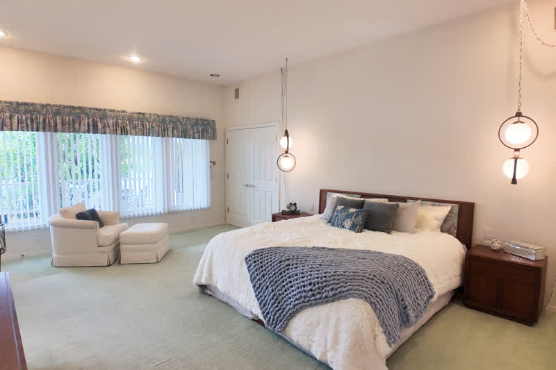Lakeshore Home real estate photography &mdash; Primary suite, Centralia, WA