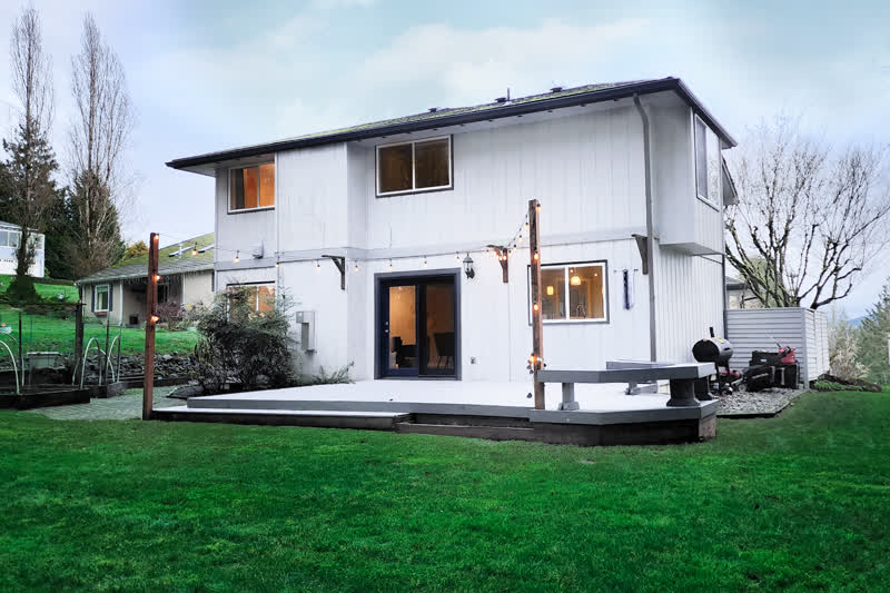 Northridge Two-Story real estate photography &mdash; Rear deck & lawn, Centralia, WA